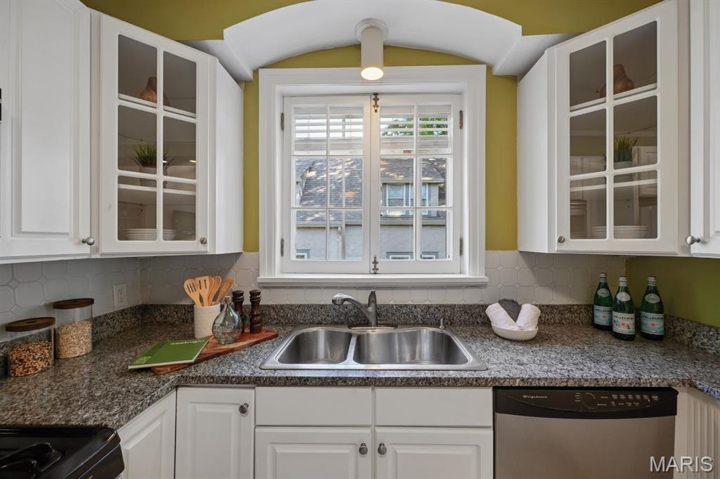 South Moreland Place - Residential