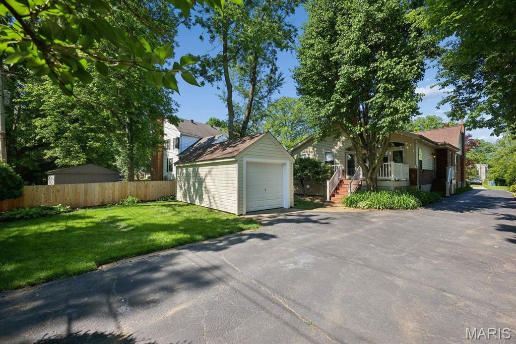 South Moreland Place - Residential