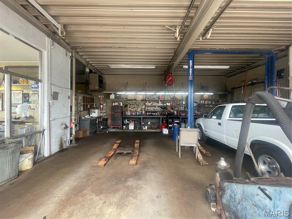 Photo of 12518 Missouri Bottom Road, Hazelwood, MO 63042 (MLS # 26037111)