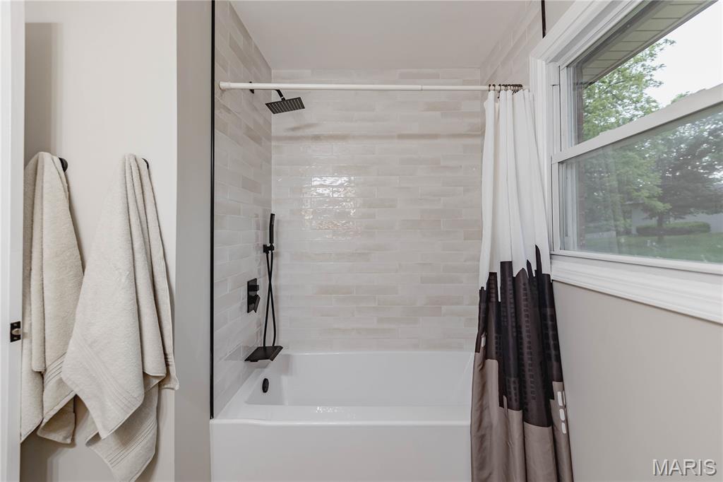 Westwood Ac #5 - Residential