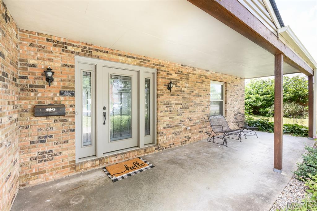 813 Reiss Road