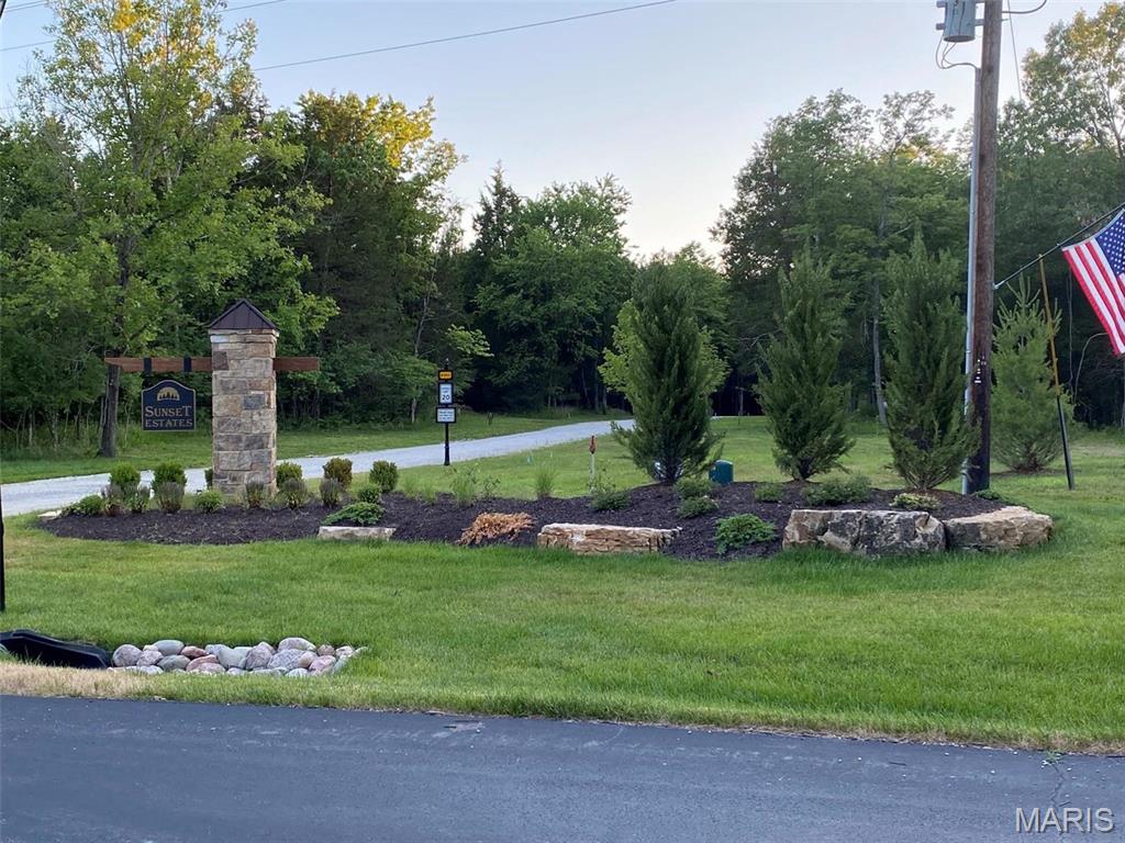 5001 Lily Ridge