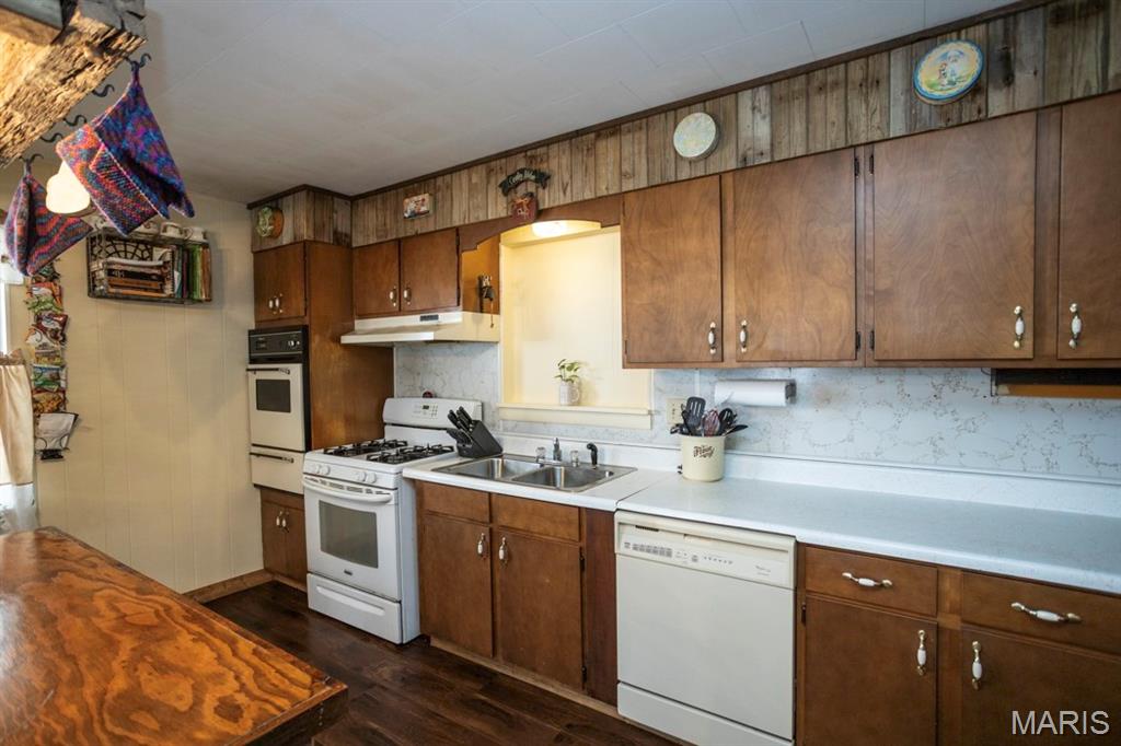 Heltons 2nd - Residential