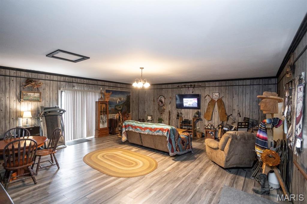 Heltons 2nd - Residential