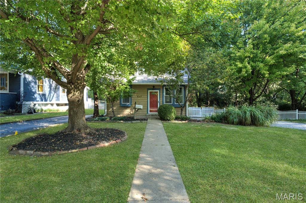 837 Tuxedo Boulevard