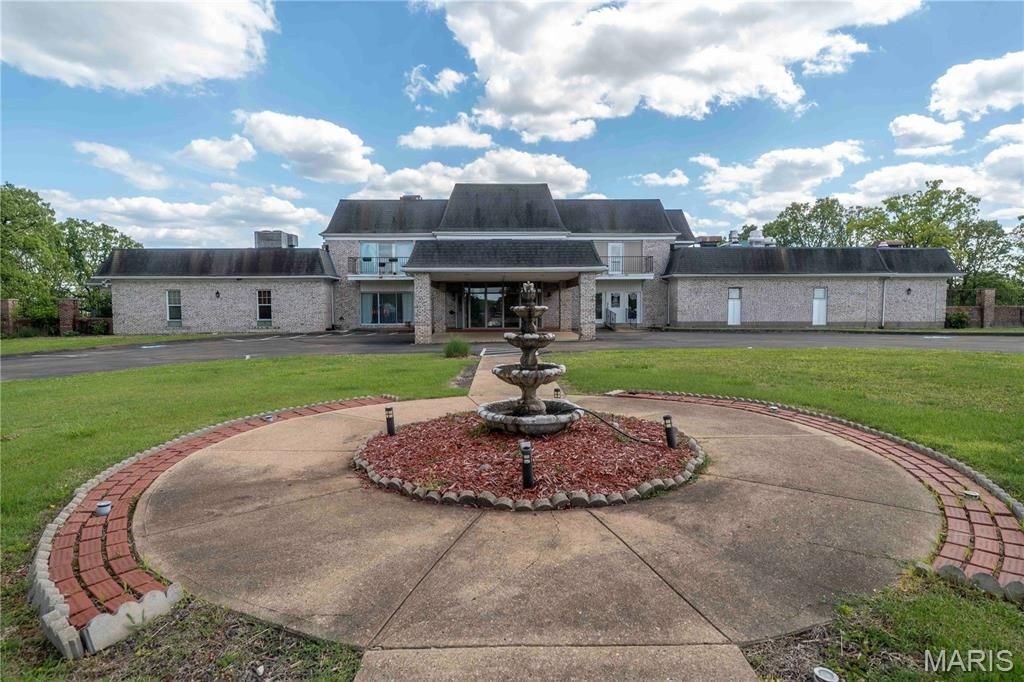 Photo of 1424 Rue Riviera, Bonne Terre, MO 63628 (MLS # 26027103)