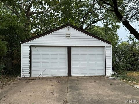 Tiny photo for 414 Superior Drive, St Louis, MO 63135 (MLS # 26047185)