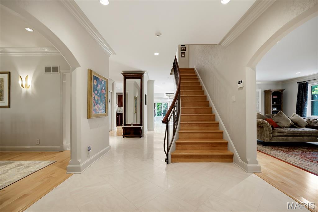 44 Broadview Drive