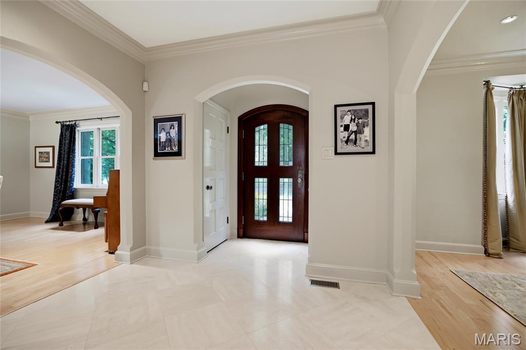 44 Broadview Drive