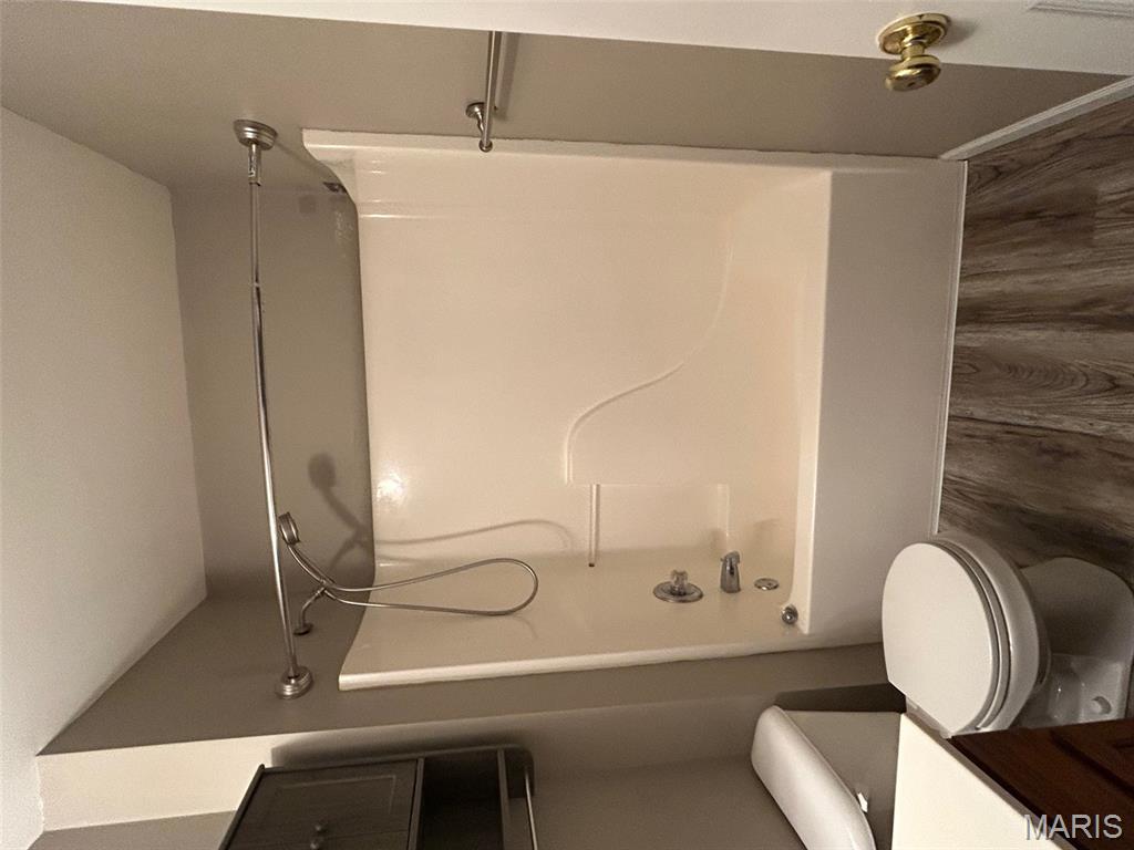 West Ridge 1 - Residential Lease