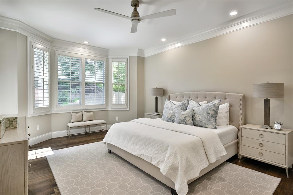 St Louis, Missouri 63117, United States, 3 Bedrooms Bedrooms, ,5 BathroomsBathrooms,Residential,Pending,137148