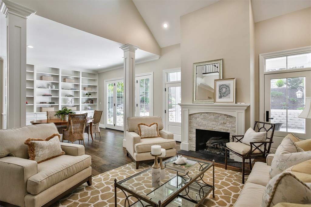 St Louis, Missouri 63117, United States, 3 Bedrooms Bedrooms, ,5 BathroomsBathrooms,Residential,Pending,137148