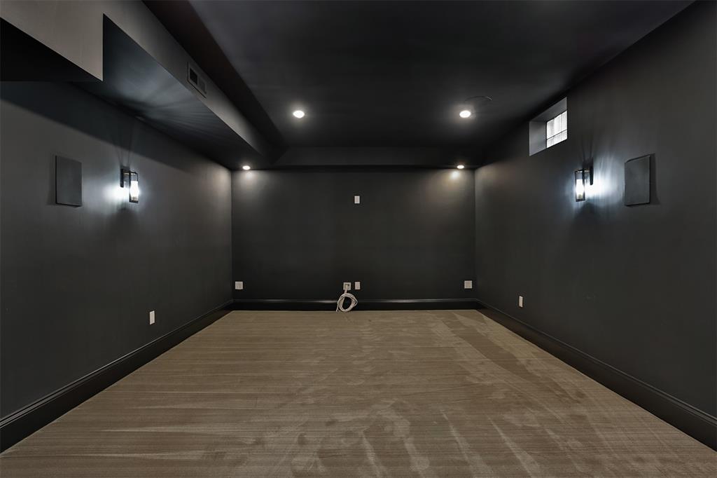 St Louis, Missouri 63117, United States, 3 Bedrooms Bedrooms, ,5 BathroomsBathrooms,Residential,Pending,137148