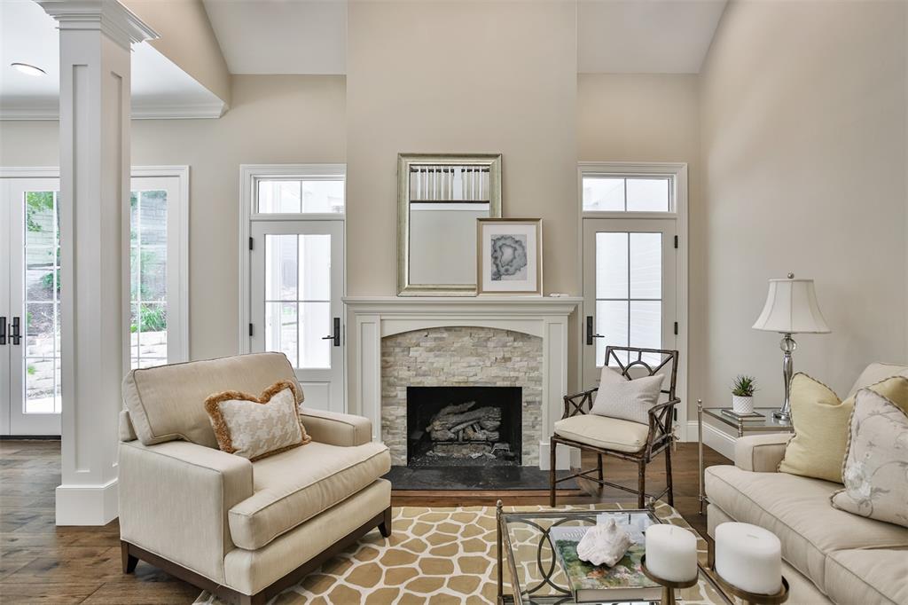 St Louis, Missouri 63117, United States, 3 Bedrooms Bedrooms, ,5 BathroomsBathrooms,Residential,Pending,137148