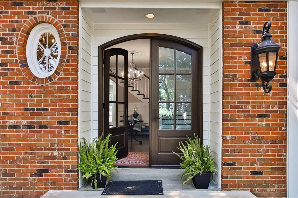 St Louis, Missouri 63117, United States, 3 Bedrooms Bedrooms, ,5 BathroomsBathrooms,Residential,Pending,137148