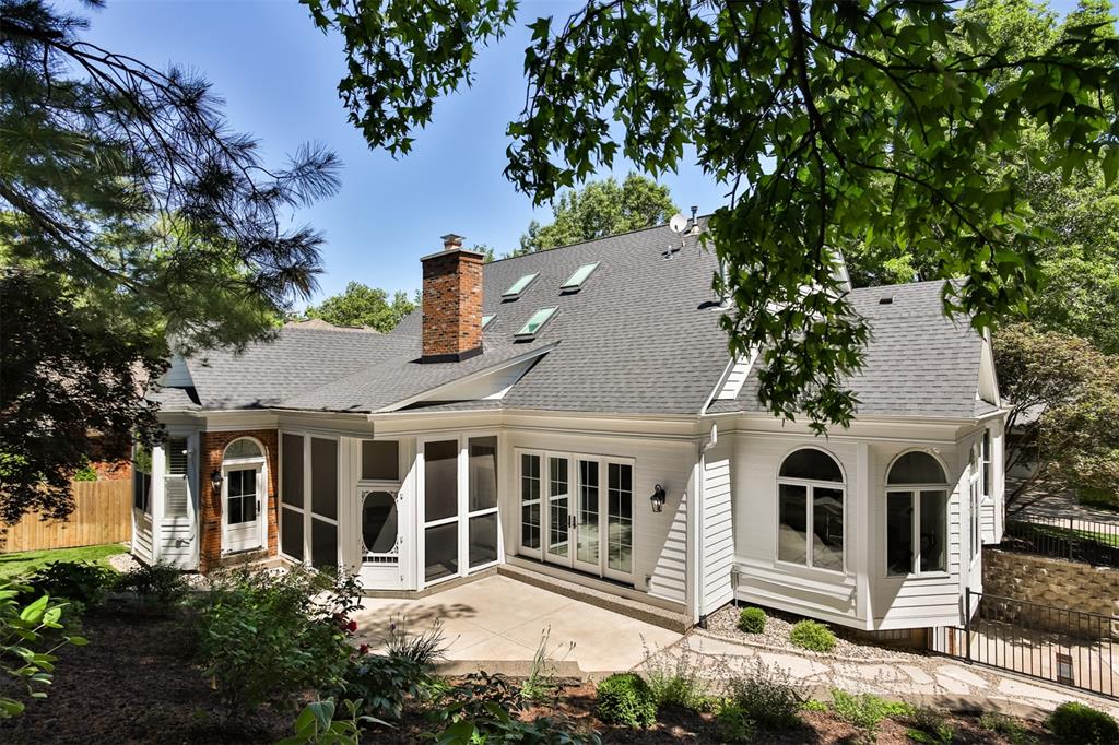 St Louis, Missouri 63117, United States, 3 Bedrooms Bedrooms, ,5 BathroomsBathrooms,Residential,Pending,137148