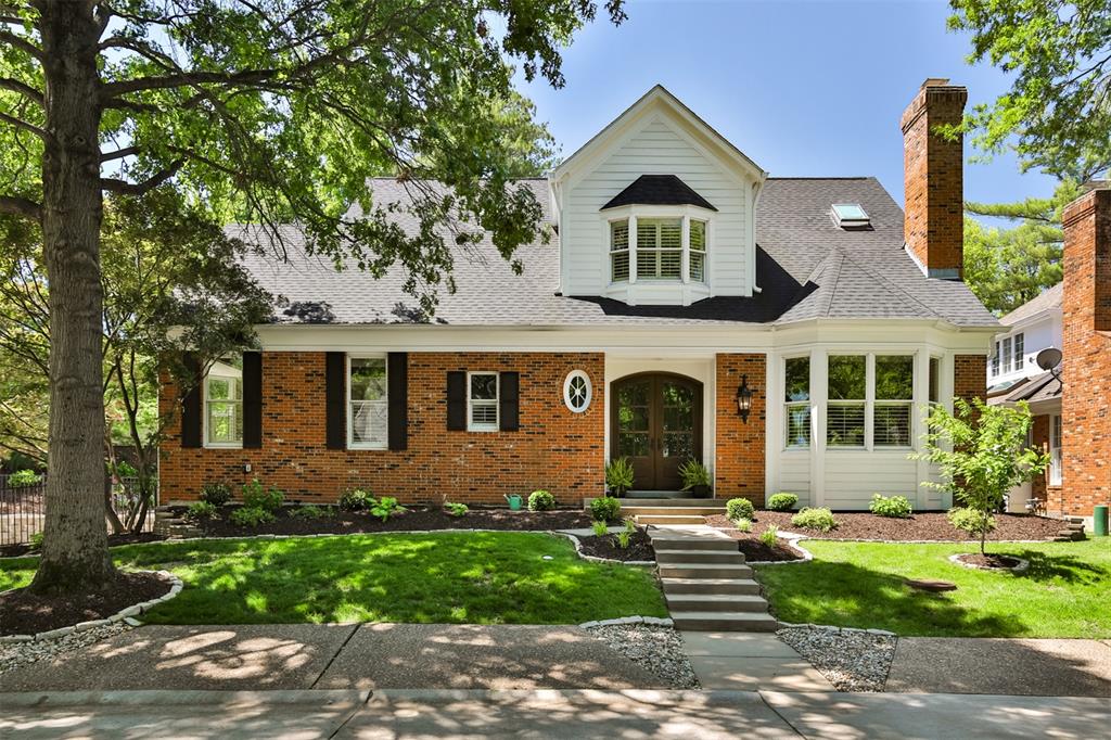 St Louis, Missouri 63117, United States, 3 Bedrooms Bedrooms, ,5 BathroomsBathrooms,Residential,Pending,137148