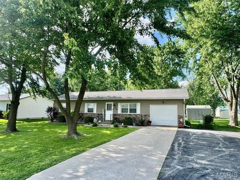 Photo of 526 Lawn Street, Monroe City, MO 63456 (MLS # 26032020)