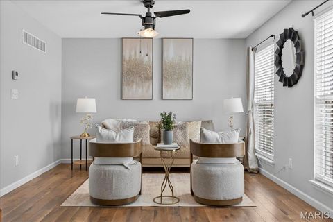 Photo of 401 Wild Oak Drive, OFallon, MO 63368 (MLS # 26016978)