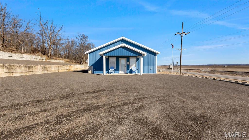 1187 S Highway 79