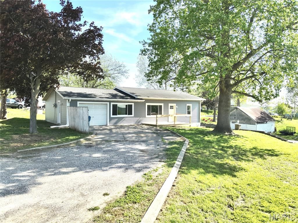 Photo of 306 W Monroe, La Grange, MO 63448 (MLS # 26025394)
