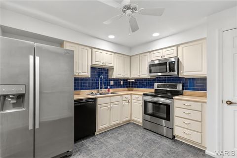 Tiny photo for 974 Claytonbrook Drive #1A, Ballwin, MO 63011 (MLS # 26000056)