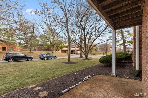 Tiny photo for 974 Claytonbrook Drive #1A, Ballwin, MO 63011 (MLS # 26000056)