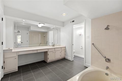 Tiny photo for 974 Claytonbrook Drive #1A, Ballwin, MO 63011 (MLS # 26000056)