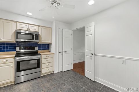 Tiny photo for 974 Claytonbrook Drive #1A, Ballwin, MO 63011 (MLS # 26000056)