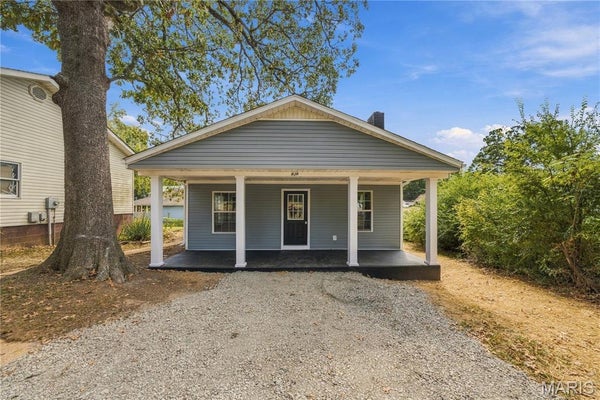 928 HICKORY ST, POPLAR BLUFF, MO 63901 - Image e153ca5303dc48cbe3c6bf3f3d2f2f0c/3858817065