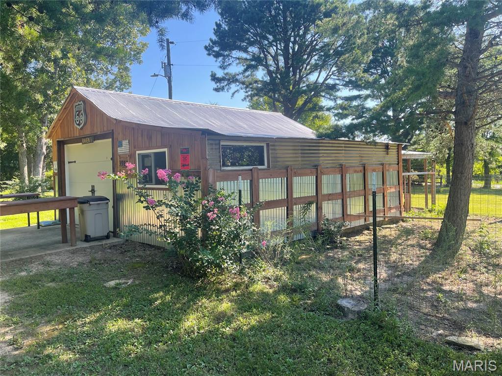 3980 Pin Oak Road