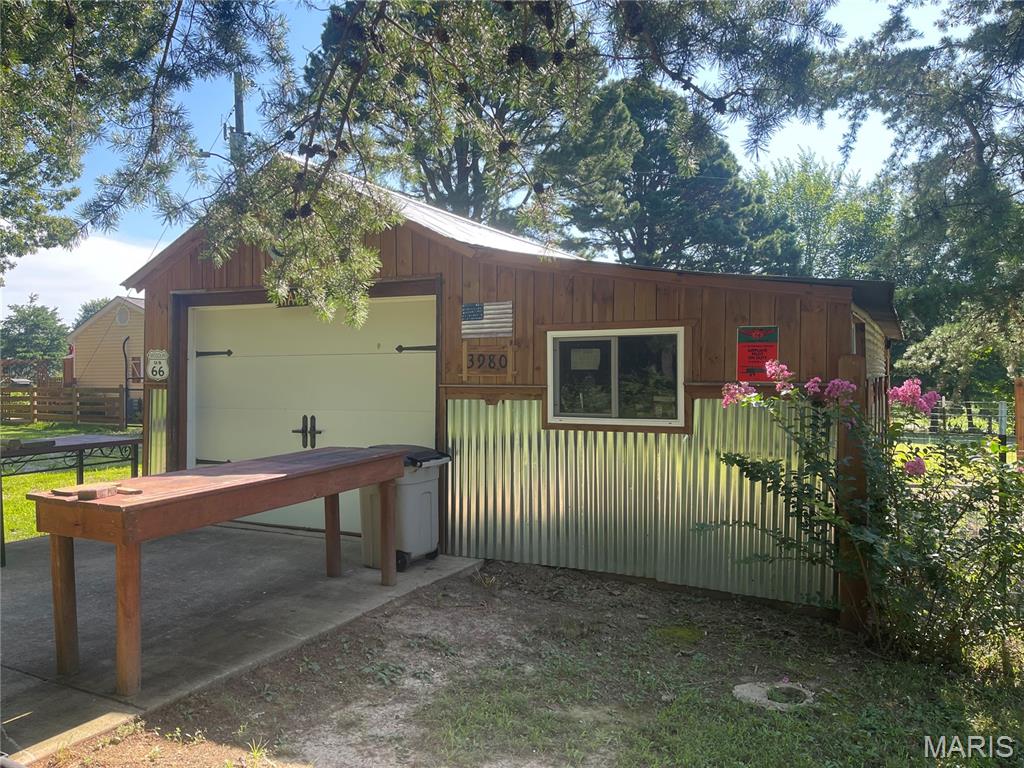 3980 Pin Oak Road