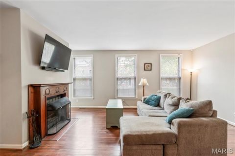 Tiny photo for 2336 Rutger St #B, St Louis, MO 63104 (MLS # 25056380)