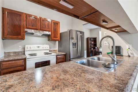 Tiny photo for 2336 Rutger St #B, St Louis, MO 63104 (MLS # 25056380)