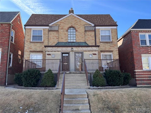 Photo of 5818 Mardel Avenue #A, St Louis, MO 63109 (MLS # 26059100)