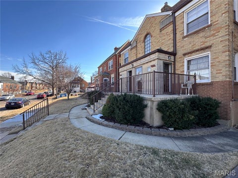 Tiny photo for 5818 Mardel Avenue #A, St Louis, MO 63109 (MLS # 26059100)