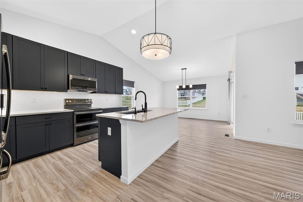 Oaks At Lexington #5 - Residential Lease