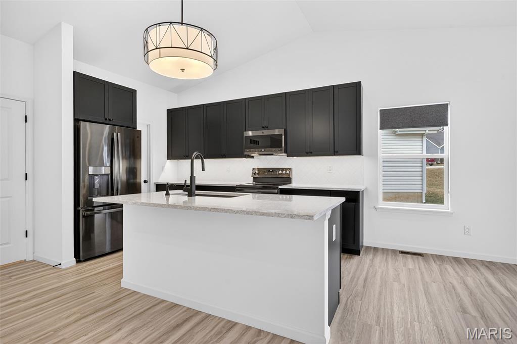 Oaks At Lexington #5 - Residential Lease