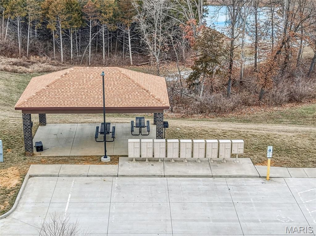 Oaks At Lexington #5 - Residential Lease