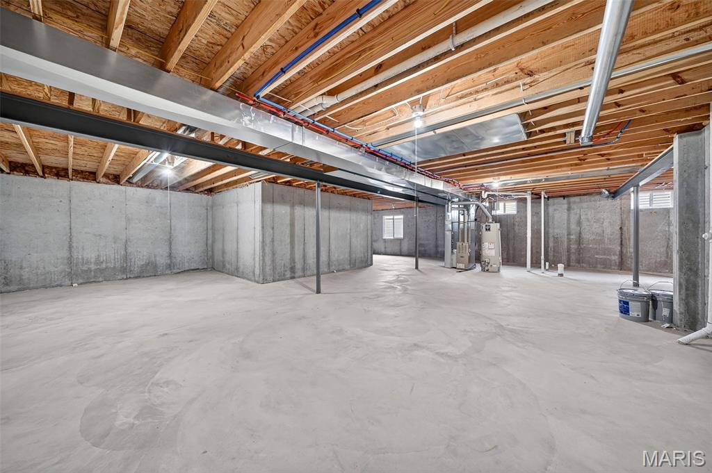 Oaks At Lexington #5 - Residential Lease