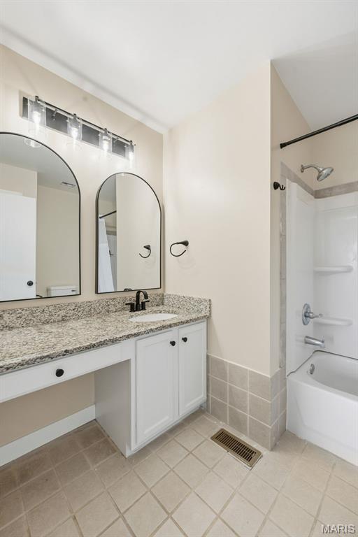 Town Square Condo 1 - Residential