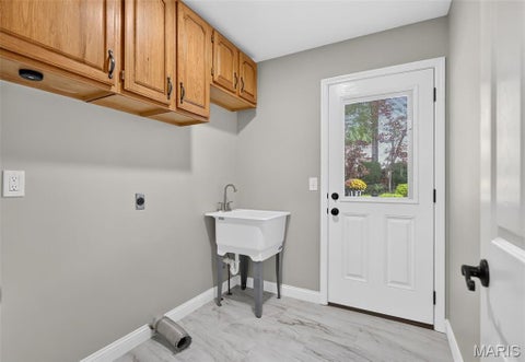 Tiny photo for 16 Pear Blossom Court, St Charles, MO 63303 (MLS # 26067855)