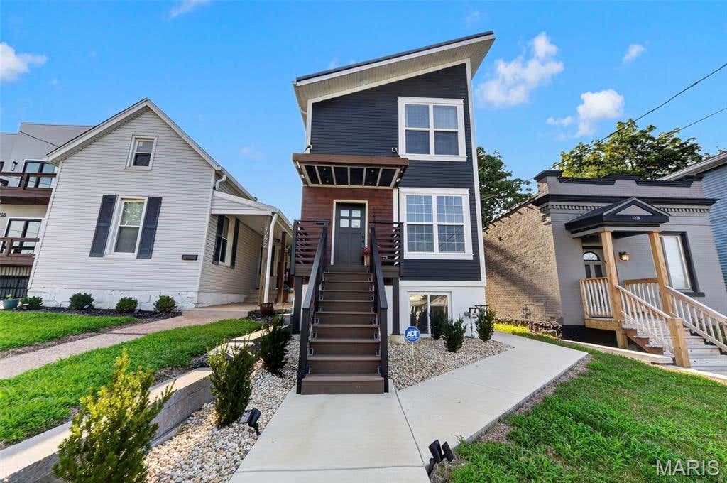 Photo of 1224 Kraft Street, St Louis, MO 63139 (MLS # 26051766)