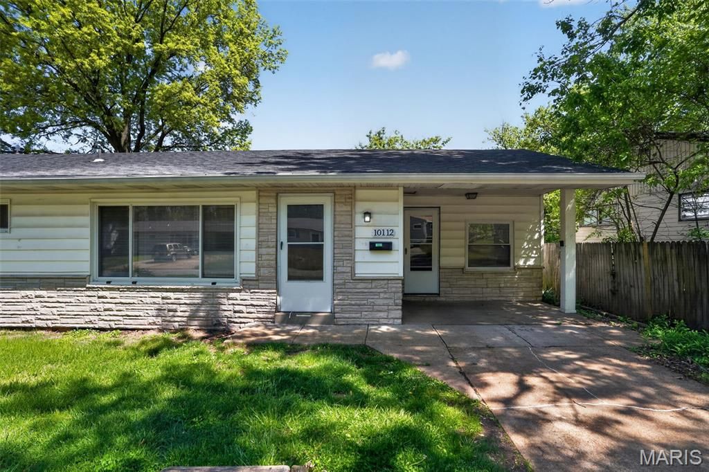 Photo of 10112 Jett Drive, St Louis, MO 63136 (MLS # 26023050)