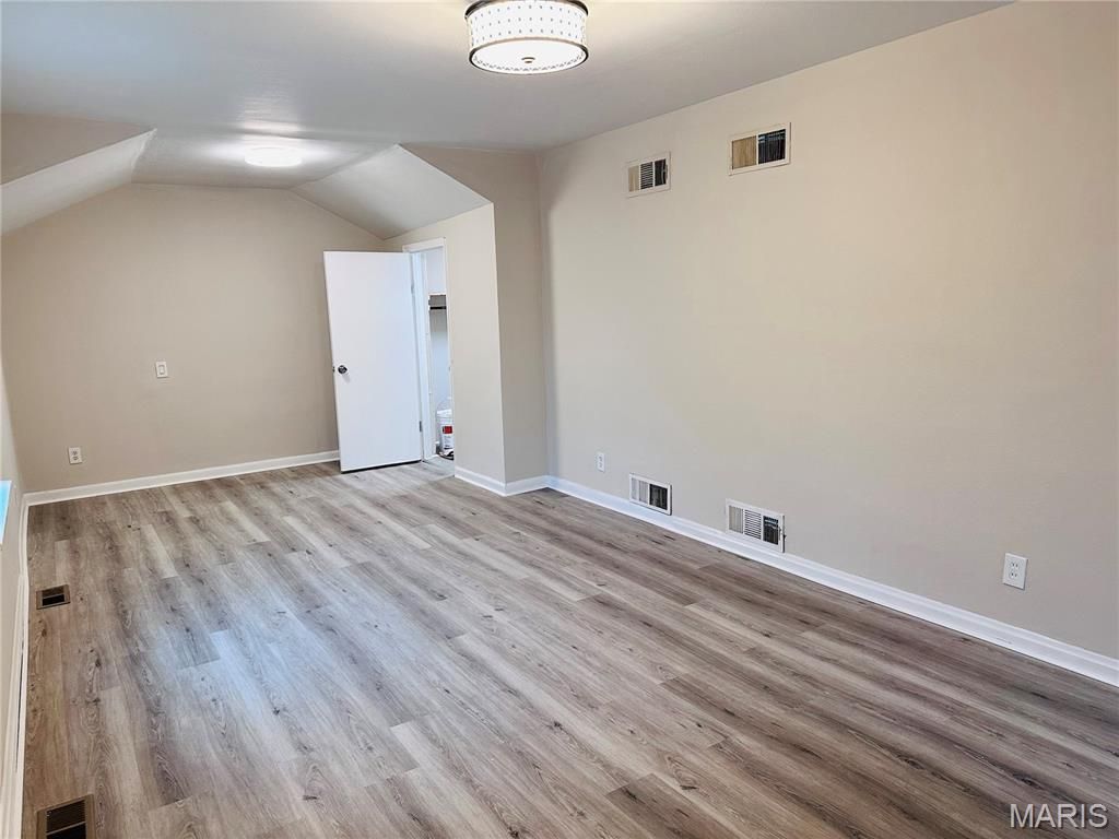 Photo of 117 Henquin Dr Dr, Ferguson, MO 63135 (MLS # 25073241)