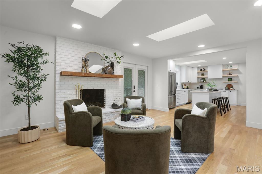 214 Glen Cove Drive