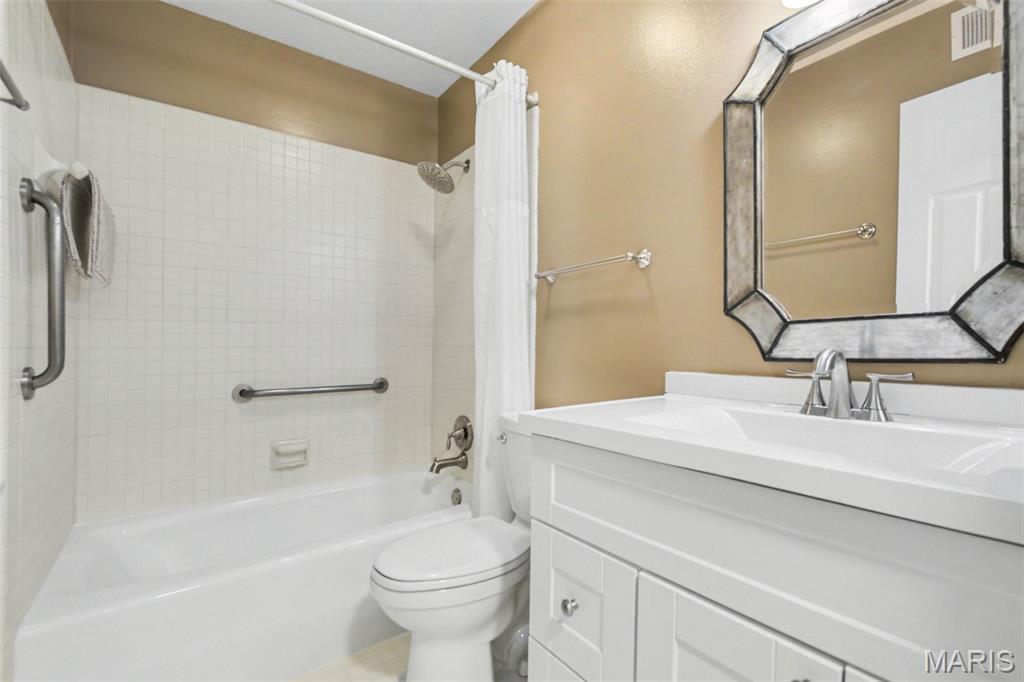 Ladue Pines 4 - Residential