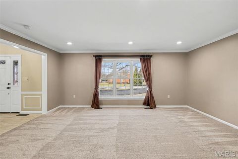 Tiny photo for 334 Ladue Oaks Drive, St Louis, MO 63141 (MLS # 26008106)