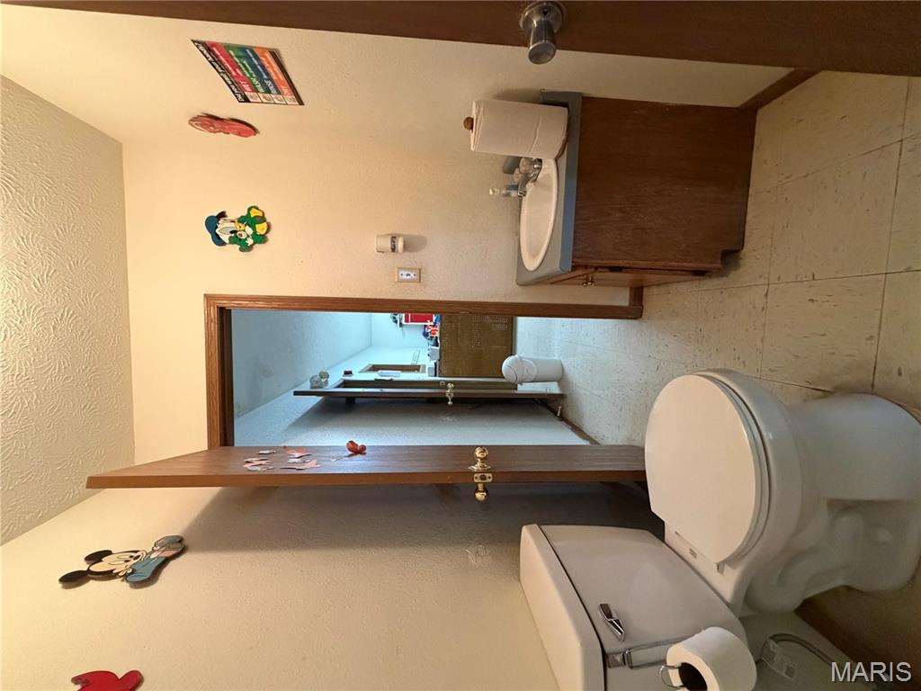 Marshall Center 02 - Commercial Sale