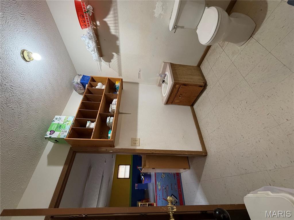 Marshall Center 02 - Commercial Sale